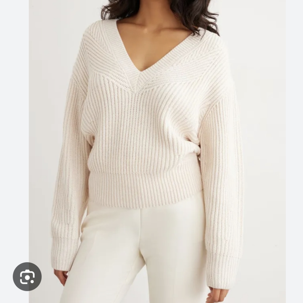 Long sleeve v-neck